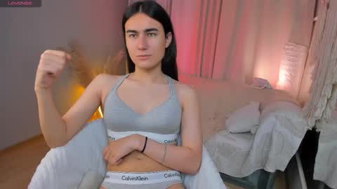 Snapshot of heyalena chatting on 21, 9, 2025 heyalena online show from 21, 9, 2025