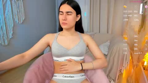 Snapshot of heyalena chatting on 12, 11, 2025 heyalena online show from 12, 11, 2025