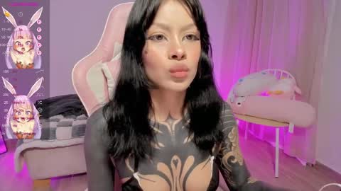 Snapshot of heybambino_ chatting on 17, 9, 2025 Bambi.....Help me get 100 likes in the satisfaction bar. online show from 17, 9, 2025