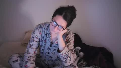 Ada Sophie online show from 6, 1, 2025