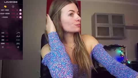 Lina online show from 11, 2, 2025