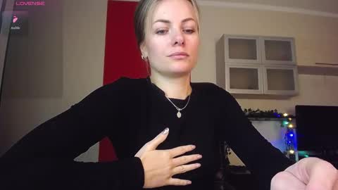 Lina online show from 7, 1, 2026