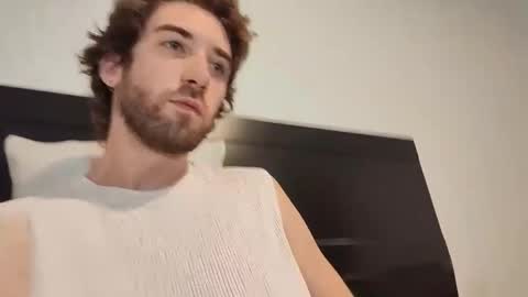 Snapshot of hiddengaze chatting on 15, 2, 2026 HiddenGaze online show from 15, 2, 2026