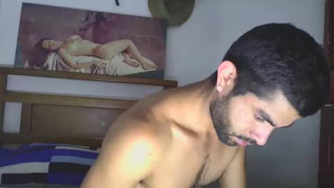 Snapshot of hideonbush051 chatting on 31, 10, 2025 hideonbush online show from 31, 10, 2025