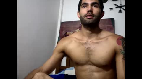 Snapshot of hideonbush051 chatting on 9, 11, 2025 hideonbush online show from 9, 11, 2025