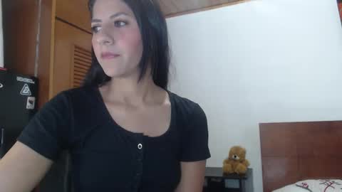 Snapshot of hilari18 chatting on 24, 1, 2025 hilaril18 online show from 24, 1, 2025