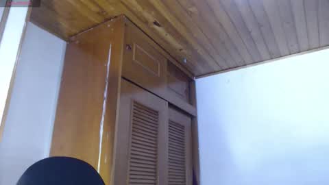 Snapshot of hilari18 chatting on 21, 11, 2025 hilaril18 online show from 21, 11, 2025