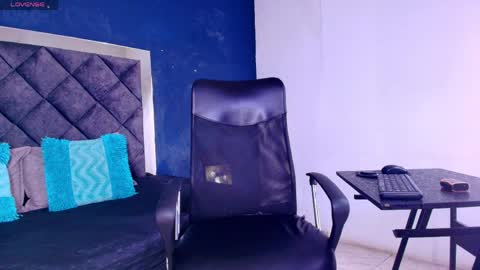 hilary banks online show from 10, 4, 2026