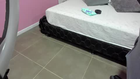 hilary_tailor online show from 23, 9, 2025