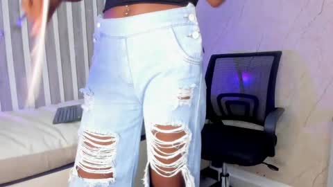  Hillary  online show from 15, 2, 2025