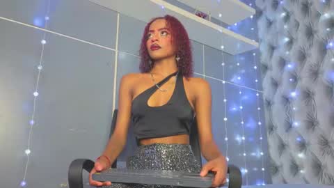  Hillary  online show from 30, 11, 2025