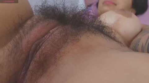 Snapshot of hillary_jones chatting on 11, 11, 2025 sarah online show from 11, 11, 2025