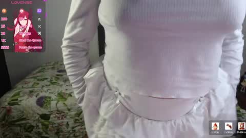 Snapshot of hinata_kawaii chatting on 8, 6, 2026 sara online show from 8, 6, 2026