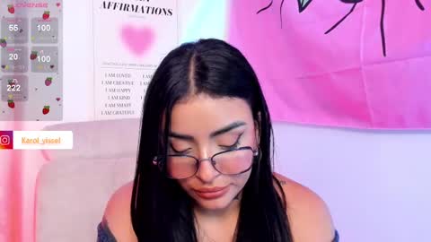 Snapshot of hinataweed01 chatting on 1, 3, 2025  Karol  Independent Model online show from 1, 3, 2025