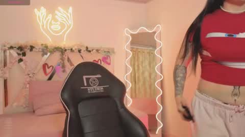 HINNA online show from 2, 12, 2025