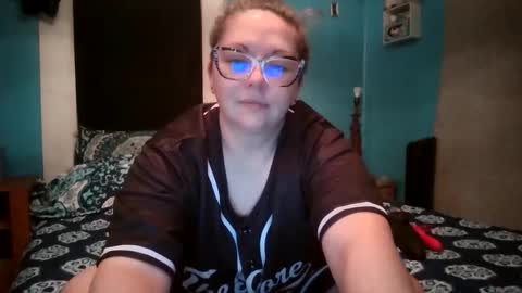 Bella online show from 5, 11, 2025