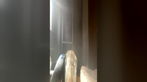 hippysnewhere online show from 20, 6, 2026