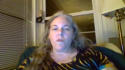 hippysnewhere online show from 22, 6, 2026