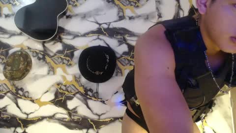 Snapshot of hiroshi_shen2 chatting on 1, 6, 2026 hirosi shen online show from 1, 6, 2026
