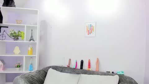 hiyakasudere_ online show from 22, 9, 2025