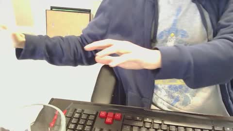 Snapshot of hoboayoyo chatting on 16, 11, 2025 Hentai man online show from 16, 11, 2025