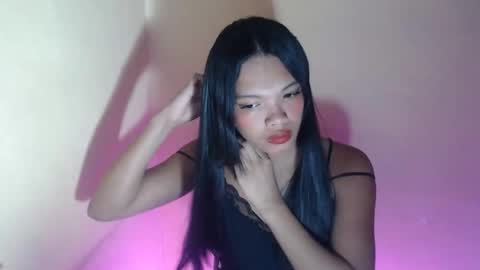 Guinevere3 online show from 13, 3, 2026