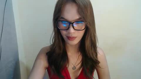 Laylia3 online show from 27, 3, 2026
