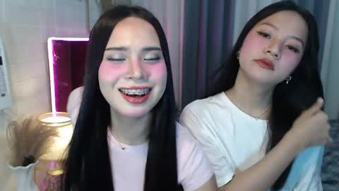 hoelymolly online show from 15, 4, 2026