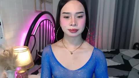 hoelymolly online show from 20, 5, 2026