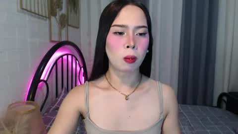 Snapshot of hoelymolly chatting on 1, 7, 2026 hoelymolly online show from 1, 7, 2026