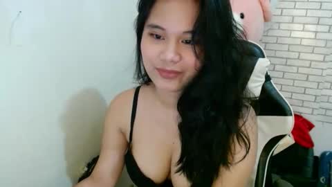 Snapshot of hoelyzhuxinn chatting on 5, 3, 2026 Zhuxinn3 online show from 5, 3, 2026