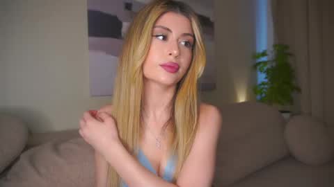 Moni Monica online show from 20, 5, 2026