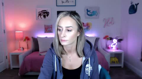 Holi Hurricane online show from 2, 2, 2025