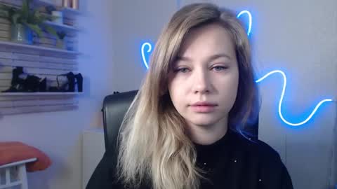 Holly online show from 18, 12, 2024