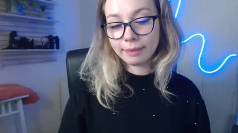 Holly online show from 18, 12, 2024