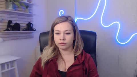 Holly online show from 20, 1, 2025