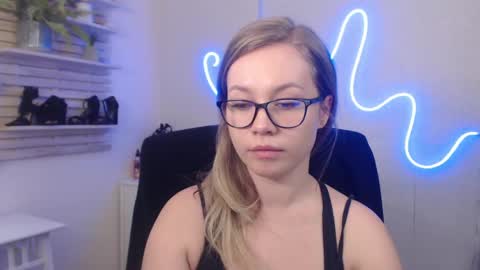 Holly online show from 22, 1, 2025