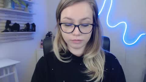 Holly online show from 22, 1, 2025