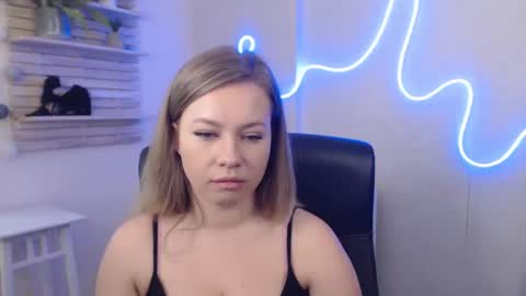 Holly online show from 24, 1, 2025