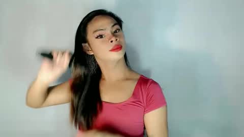 Snapshot of holly_sugar20 chatting on 12, 4, 2026 Mika Duhay Velat online show from 12, 4, 2026