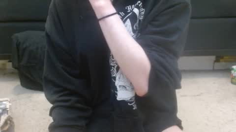 Holly Hawkes online show from 20, 2, 2025