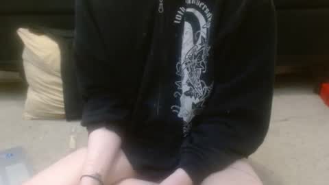 Holly Hawkes online show from 27, 9, 2025