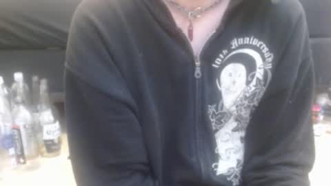 Holly Hawkes online show from 21, 11, 2025