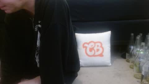 Holly Hawkes online show from 29, 3, 2026