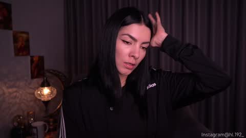 Holly Linder online show from 4, 12, 2024