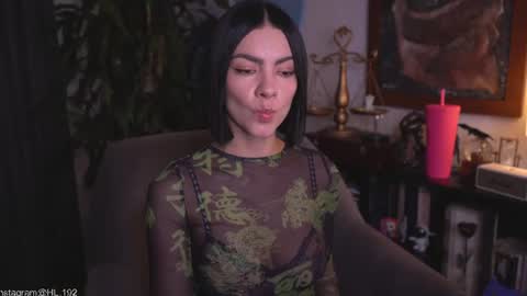 Snapshot of hollylinder_ chatting on 29, 6, 2026 Holly Linder online show from 29, 6, 2026