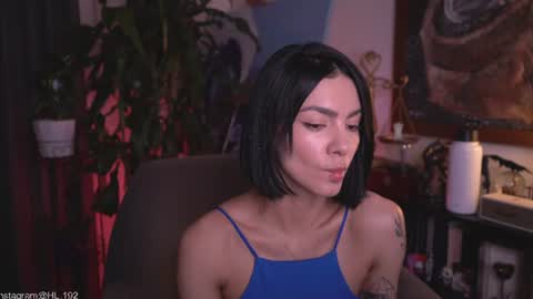 Snapshot of hollylinder_ chatting on 12, 7, 2026 Holly Linder online show from 12, 7, 2026