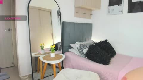  holly princess mermaid  online show from 7, 4, 2026