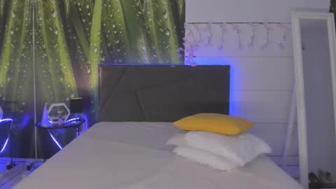 HollyTaillor online show from 29, 3, 2026