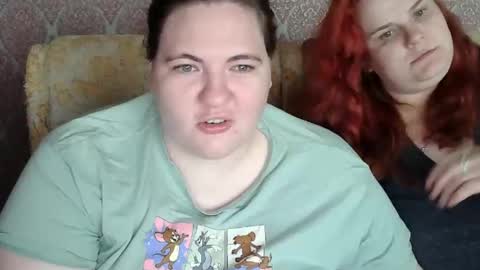 HollyXEva online show from 2, 5, 2026